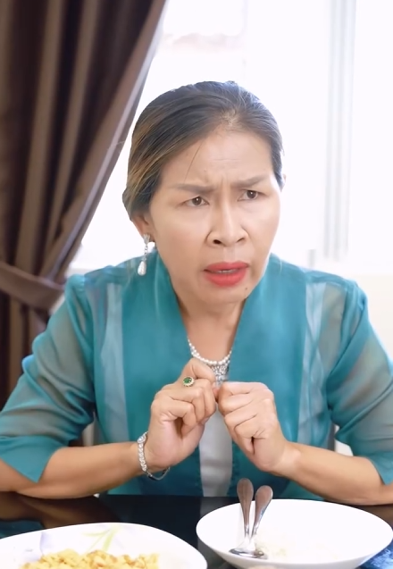 T0111216 เม อแม มาเฝ าล กต วเองตอนนอน part 2