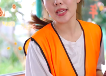 T1812189 คนงานล กไก เอาข าว2จาน ดการจ บได จนผ ดการต องทำแบบน part 2