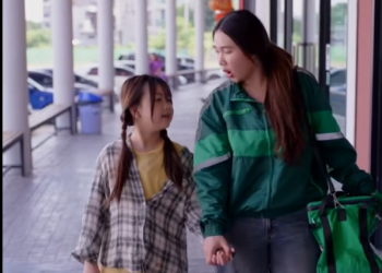 T2201044 สาวไรเดอร วยเหล อเด กคนน เอาไว โดยท ไม าเด กคนน แท เขาค อหลานสาวเศรษฐ part 2