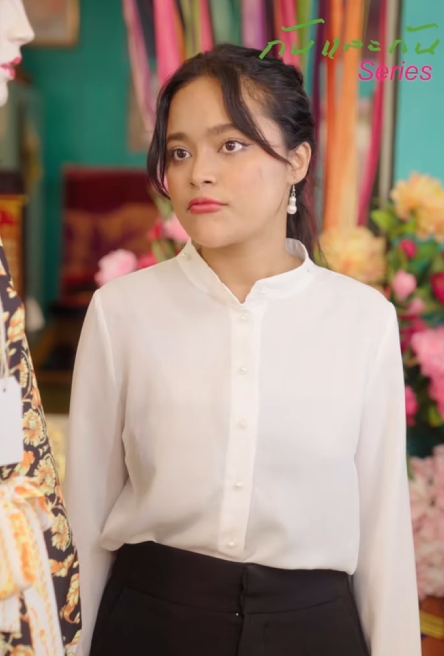 T2201064 ไฮโซโดนด กเพราะเธอป นจ กรยานมาซ อเส อผ เธอก เลยซ อเหมาท งร านป ดร านไปเลย part 2