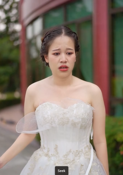 [ครบชุด] T2301083 เจ าสาวไม ยอมเข าไปในงานแต าไม รถเบนซ มาให