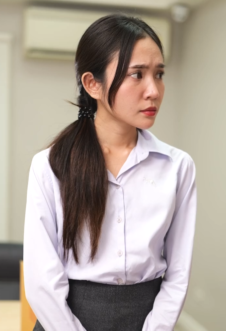 T3012103 กสาวประธานปลอมต วมาเป นเด กใหม แต กใส ายจนเก อบโดนไล ออก part 2