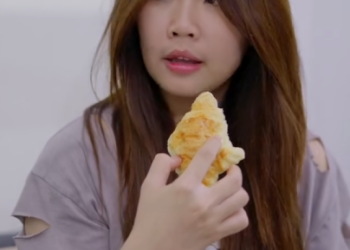 T1301074 างสาวเก บขยะมาเป นล กเจ าของบร part 2